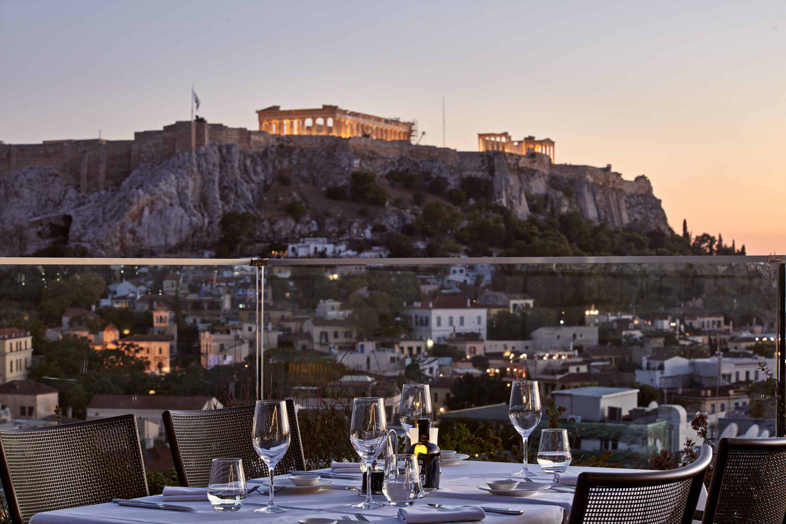 electra-metropolis-athens-metropolis-roof-garden-acropolis-view-night
